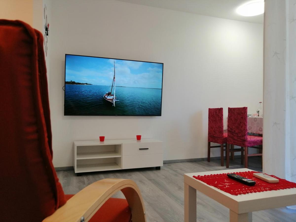 Apartman Sanja Pola Esterno foto
